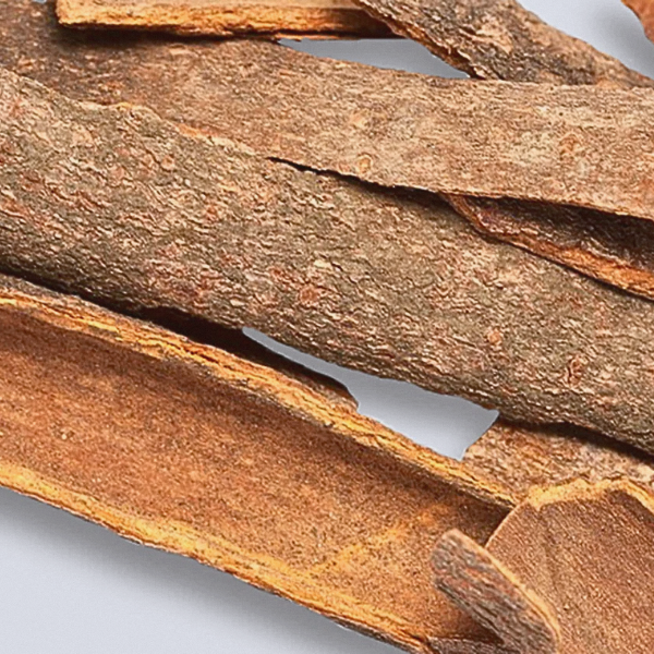 Ho Wood (Cinnamomum camphora) - Essential Oil (Copy)